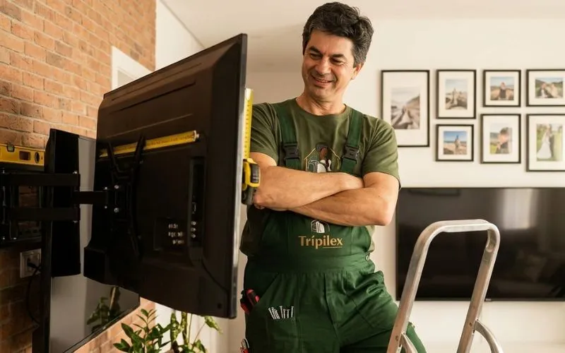 Instalação de Quadros e TVs em Parede